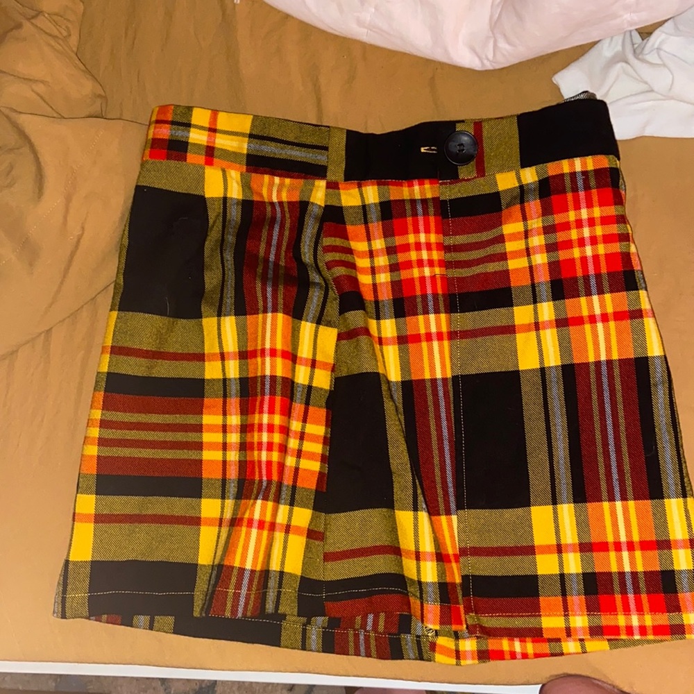 Short skirt